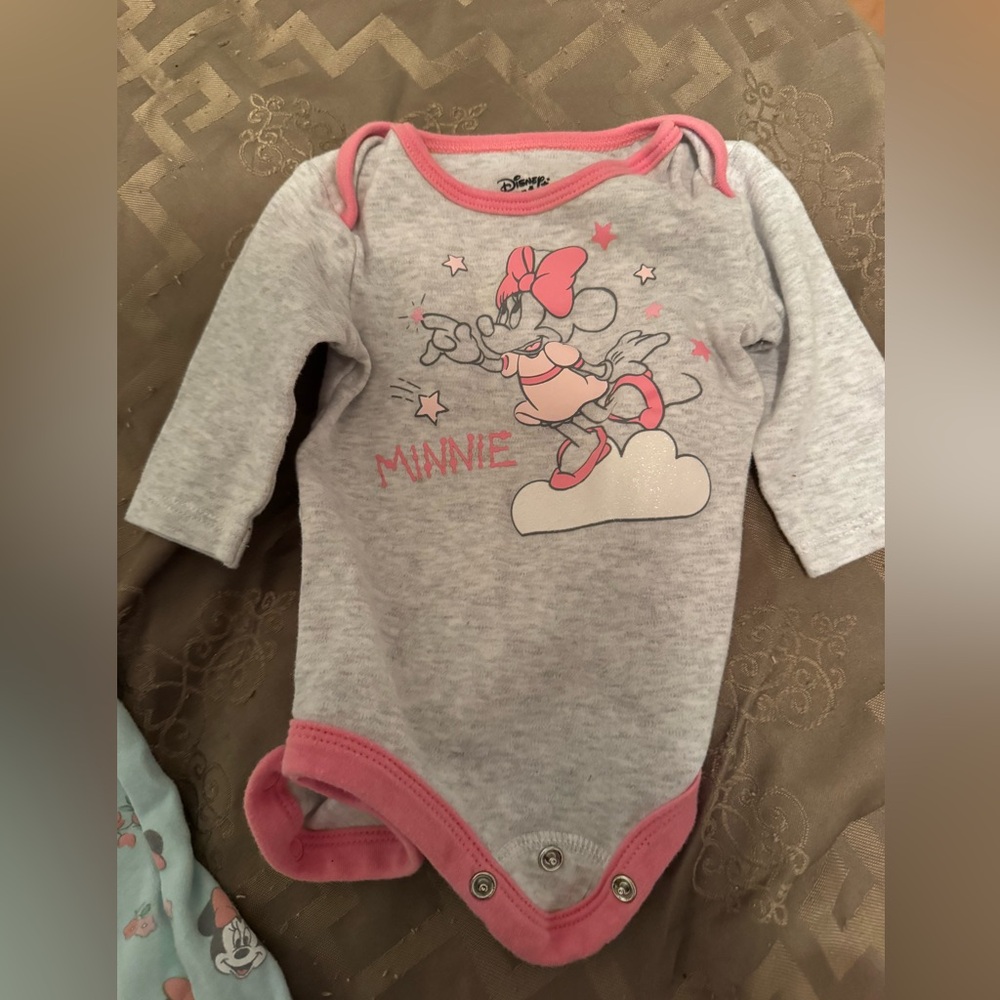 Adorable Disney bundle with hat and booties. 3-6M like new condition